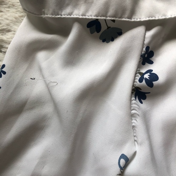 2 for 25❗️Off-Shoulder Ti-Front Button-Down Blouse - Picture 5 of 6